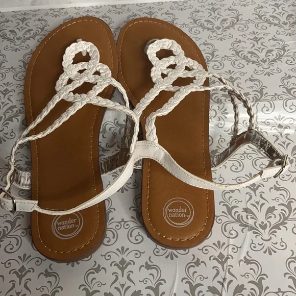 Wonder Nation, white sandals - Picture 4 of 6